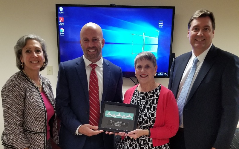 Elizabeth Gressette Receives Yezbak Award