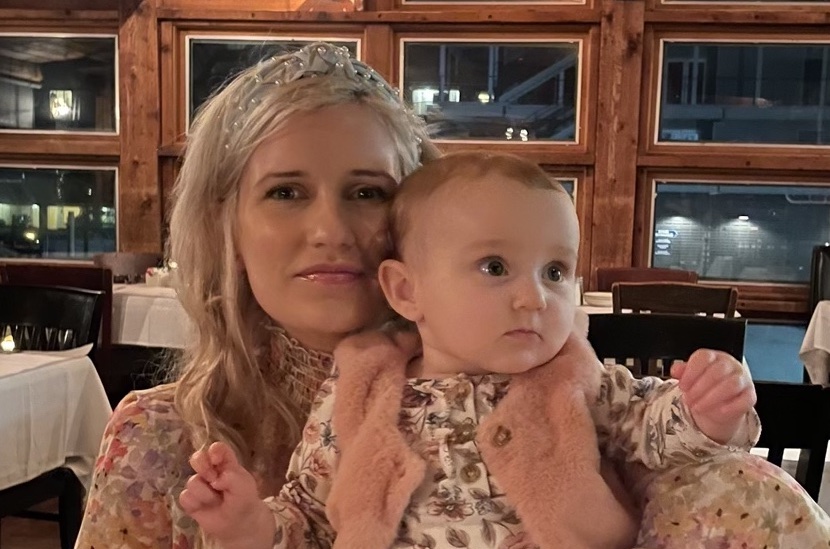 Jennifer Thomas and her daughter, Elaine